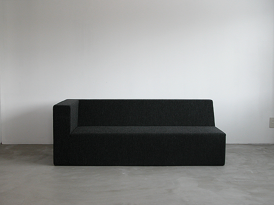 DIRT WALL SOFA  2SEATER